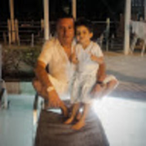 Meet your Posher, Oscar javier